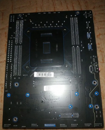 материнская плата X99 qd4 с кулером и коробочками Донецк