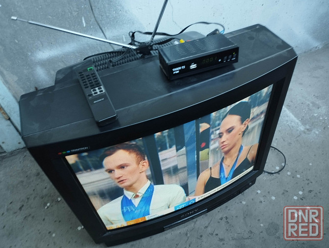 Большой SONY 25'' с пультом Донецк - изображение 1