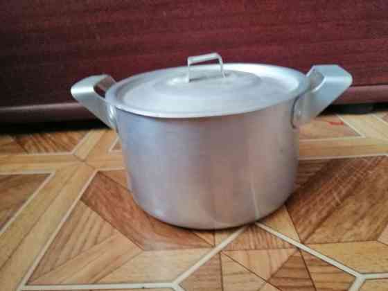 Продам алюминиевую кастрюлю маленькую Донецк