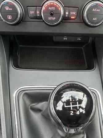 Продам SEAT LEON,Заводской газ метан Горловка