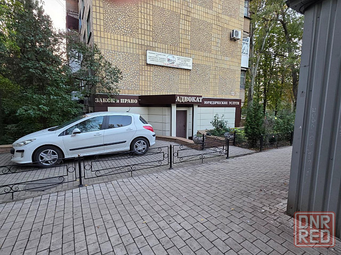 Продам Офис по Фасаду 28м2 - Через Дорогу Детская Областная Больница! бул. Шахтостроителей Донецк - изображение 1