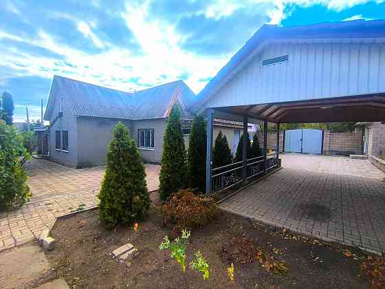 Продам дом Гвардейка, центр, ориентир больница. Макеевка