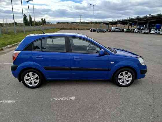 Продам Kia Rio Донецк