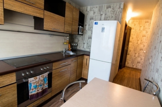 Двухкомнатная в Ленинском Донецк