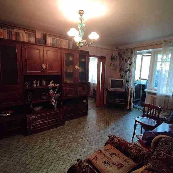 Продам 3 комнатную квартиру, м-н Изумруд Донецк