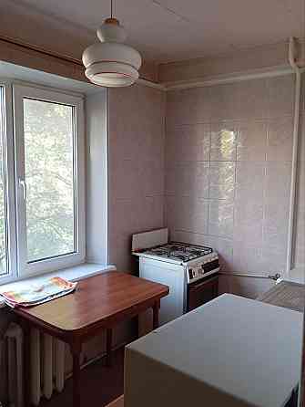 Продам 2 к. квартиру 3/5 ул. Бирюзова Донецк