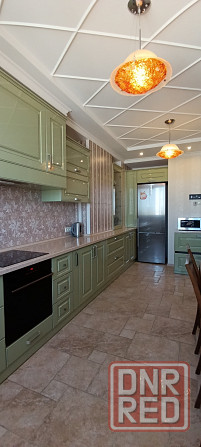 Сдам 3-х комнатную в Новострое с паркингом, Киевский район. Всё необходимое есть. Донецк - изображение 1