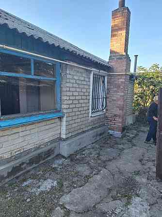 Продам отдельно стоящий дом 4 комнаты Петровский район шахта Челюскинцев Донецк