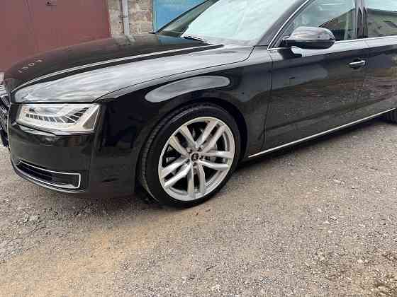 Продам Audi A8L 2015 года. Донецк