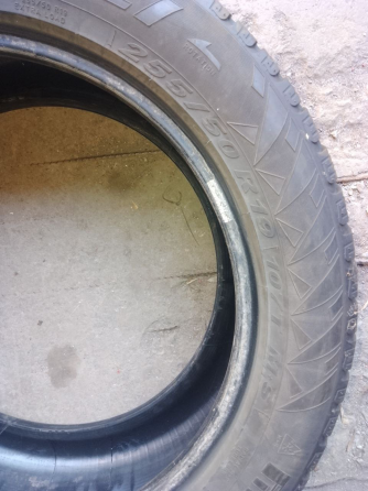 Шины Pirelli 225/50/19 зима Донецк