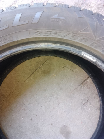 Шины Pirelli 225/50/19 зима Донецк