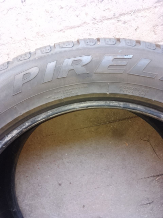 Шины Pirelli 225/50/19 зима Донецк