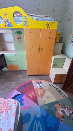 Цена снижена! Продам отличную 3х ком квартиру Макеевка Горняцкий м-н Зеленый ( рынок Мирный ) Макеевка