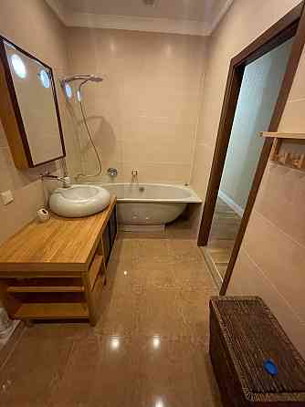 Новая квартира 125 м² с паркингом в центре Донецка Донецк