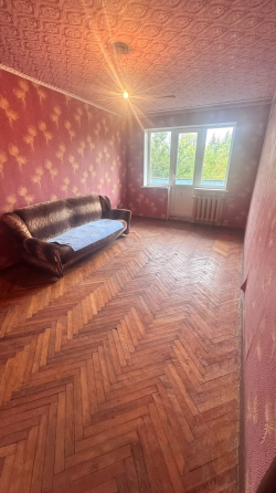 Продам 2х ком квартиру Макеевка Кировский к-л Северный ( м-н Север ) Макеевка