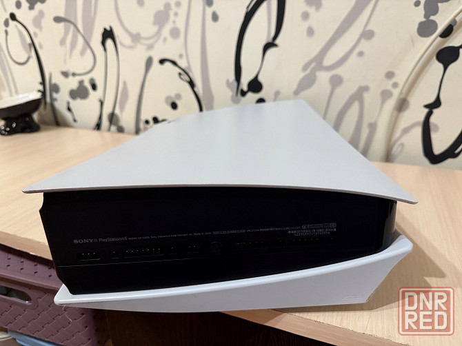 Продам PS 5 с подпиской состояние новое Донецк - изображение 3
