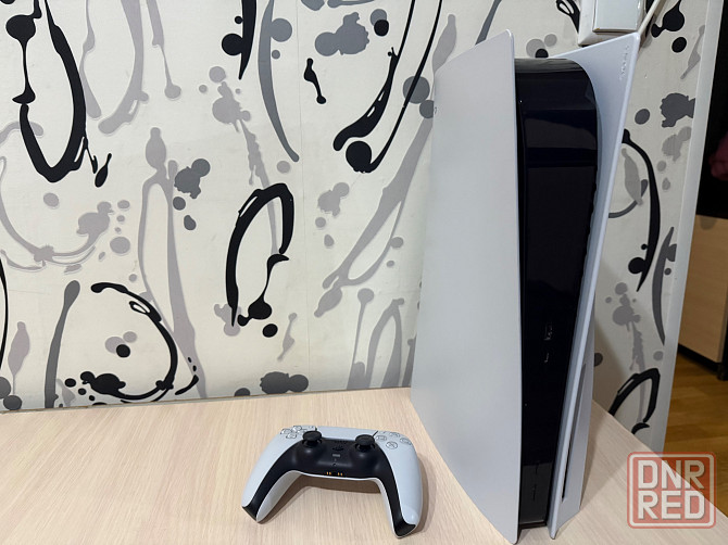 Продам PS 5 с подпиской состояние новое Донецк - изображение 1