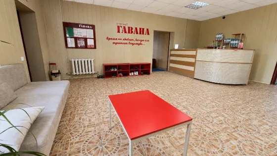 продаю спортивный комплекс фитнес, баня, бассейн, общая площадь 400м² , действующий бизнес Донецк
