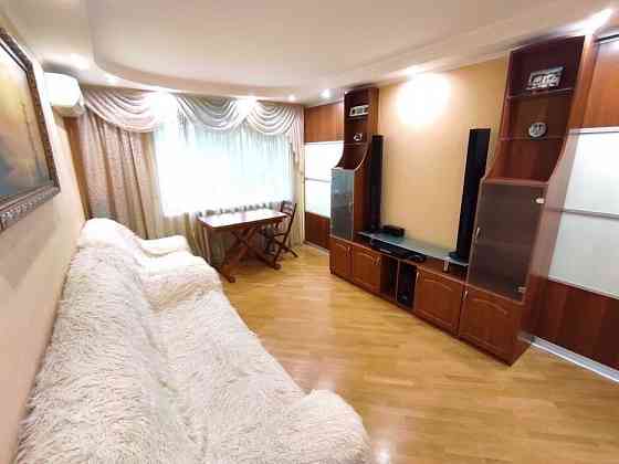 Сдается: двух комнатная квартира Донецк