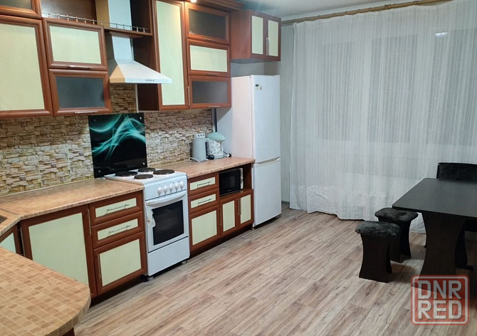 Сдаётся двухкомнатная квартира в Кировском районе, г. Донецк, пл. Свободы ориентир Донецк - изображение 1