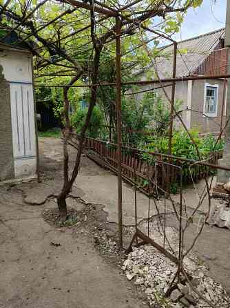 Срочно продам кирпичный дом в центре Старобешева Старобешево