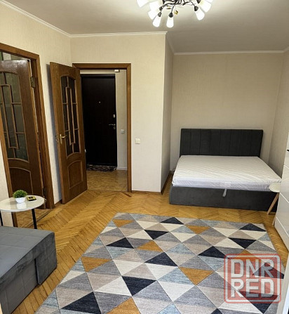 Сдам 1-комнатную квартиру в Ворошиловском районе, ул Челюскинцев Донецк - изображение 1