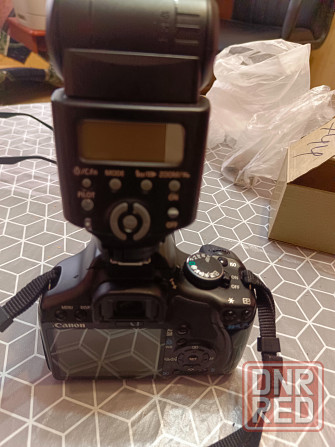Продаю зеркальный фотоаппарат Canon EOS 450D с аксессуарами Макеевка - изображение 7
