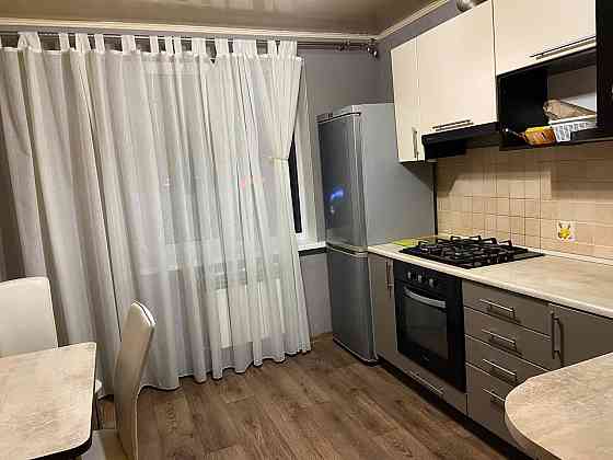 Продам 3-комнатную квартиру в Буденновском р-оне (Заперевальная). Донецк