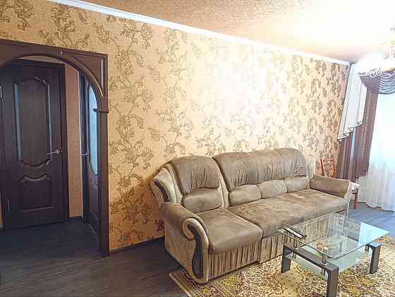 Продам 3ком. квартиру (Васнецова,1 - пл. Бакинских Комиссаров) Донецк