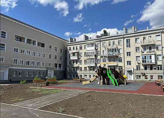Продаётся просторная квартира у моря. 4-х комнатная, площадью - 111,8 кв.м. Мариуполь