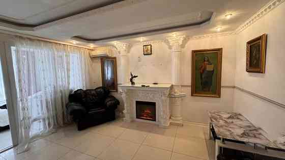 Продается 4-комнатная двухуровневая квартира в Калининском р-н. ул.Карпинского Донецк