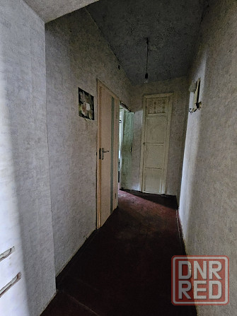 Продажа 1 комнатной квартиры, кв. Комсомольский, 5/5 Макеевка - изображение 2