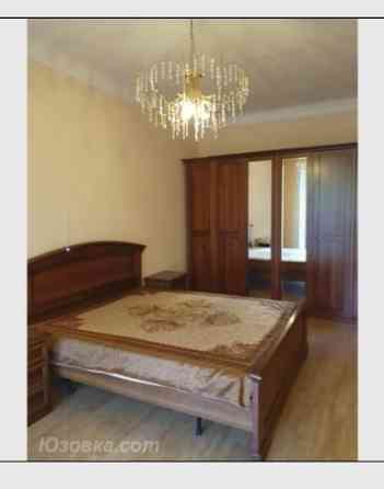 Продам просторную квартиру в центре Донецк