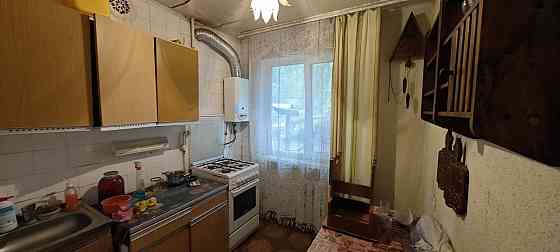 Продам 3-комнатную квартиру в г. Харцызске, район 24 школы Харцызск