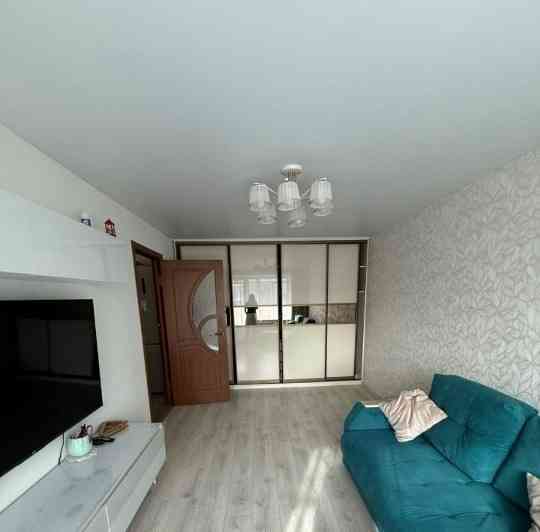 Сдаю двухкомнатную квартиру 44.0 кв.м. на длительный период возле Донецк Сити, Киевский район. Донецк