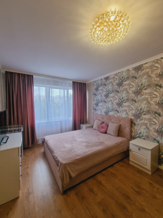Сдается Однокомнатная квартира Район: Киевский район (ориентир Донецк Сити) Донецк