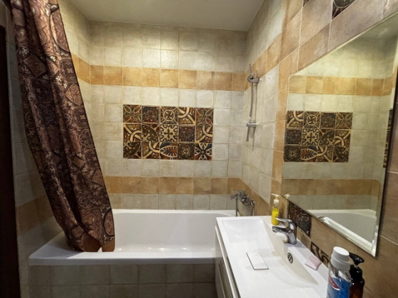 Сдается Однокомнатная квартира Район: Киевский район (ориентир Донецк Сити) Донецк