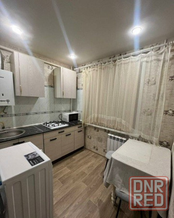 Сдаю двухкомнатную квартиру в Кировском районе, микрорайон Текстильщик Донецк - изображение 2