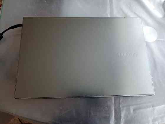 Ноутбук Samsung модель: NP-300V5A Макеевка