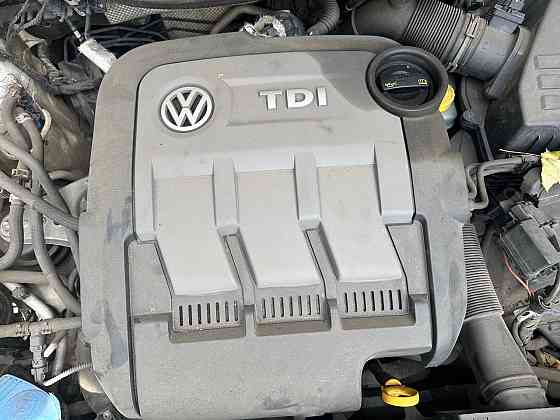 Декоративная крышка двигателя vw polo 1,2 tdi б/у Донецк