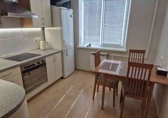 Сдаю двухкомнатную квартиру 49.0 м² этаж 7/9 город Донецк, Киевский район, жд вокзал Донецк