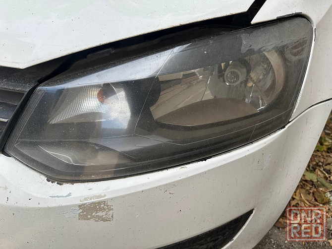 передняя фара volkswagen polo 2014 год б/у Донецк - изображение 2