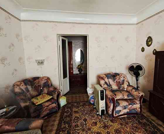 Продам 3к.кв. Сталинка. Калининский р-н. Ориентир ост. Разенкова. Донецк