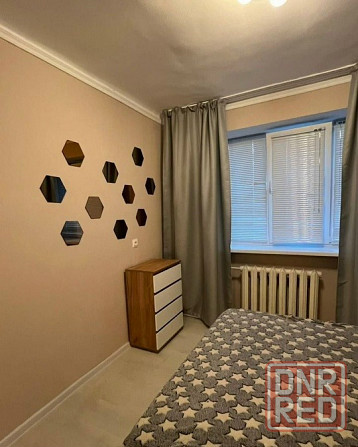 Сдаю однокомнатную квартиру 32.0 м² этаж 1/5 город Донецк, Донецк - изображение 3