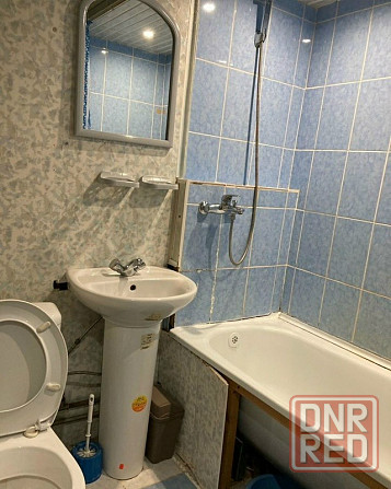 Сдаю однокомнатную квартиру 32.0 м² этаж 3/10 город Донецк, Ленинский Донецк - изображение 3