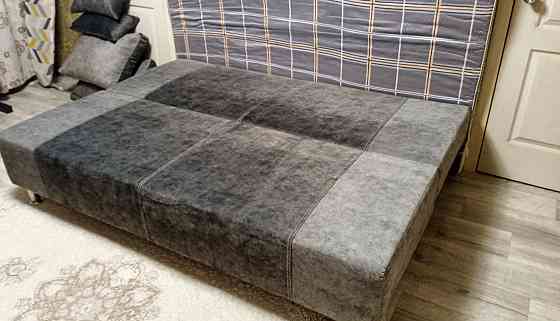 Продается диван в идеальном состоянии Донецк