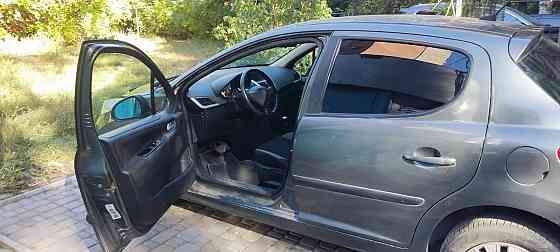 Продам автомобиль peugeot 207 Донецк