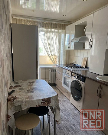 Сдаю двухкомнатную квартиру 56.0 м² этаж 2/5 район Калининский район Донецк - изображение 1