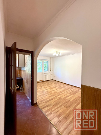 Продажа 3 комн.кв-ры. Ор-р 35 школа Донецк - изображение 3