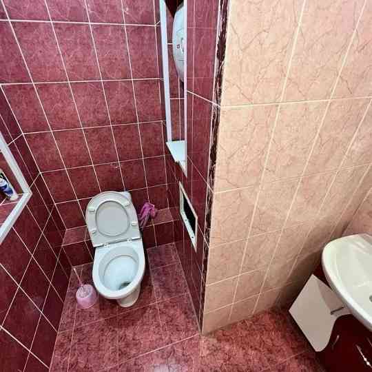 Сдам двухкомнатную квартиру на длительный срок в Ленинском районе Донецк